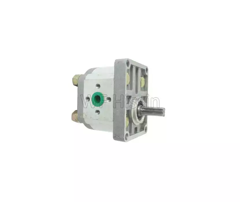 Gear pump wood chipper
